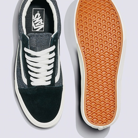 Vans Old Skool sneakers, Denim Black Model size Men 8 or Women 9.5 - Picture 3 of 6